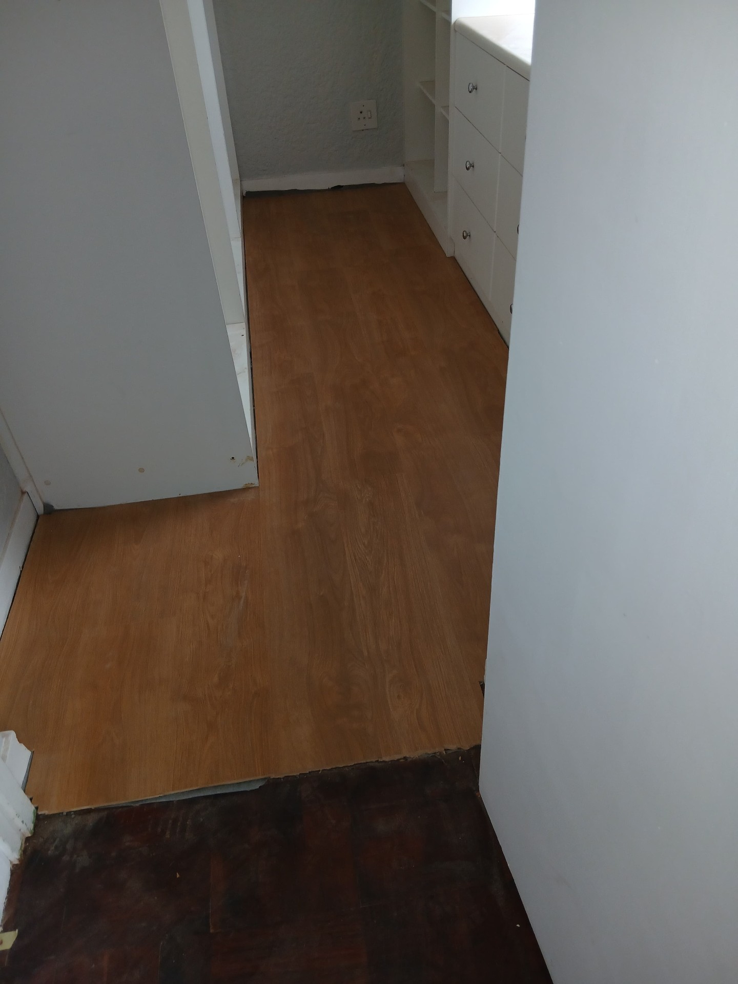 Laminate install