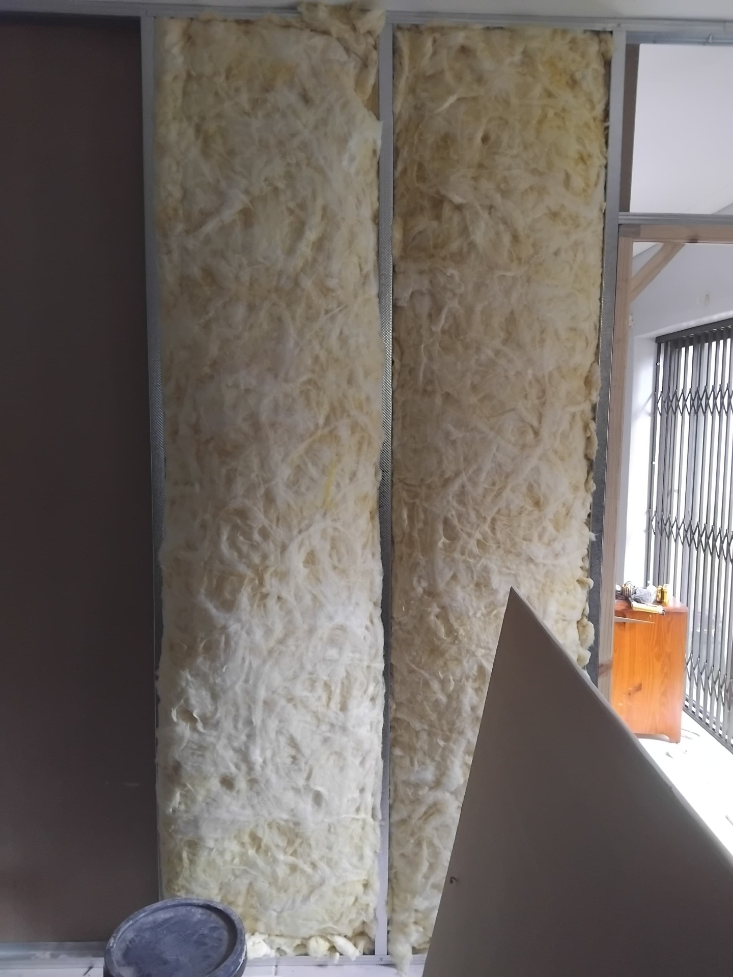 Drywall & insulation