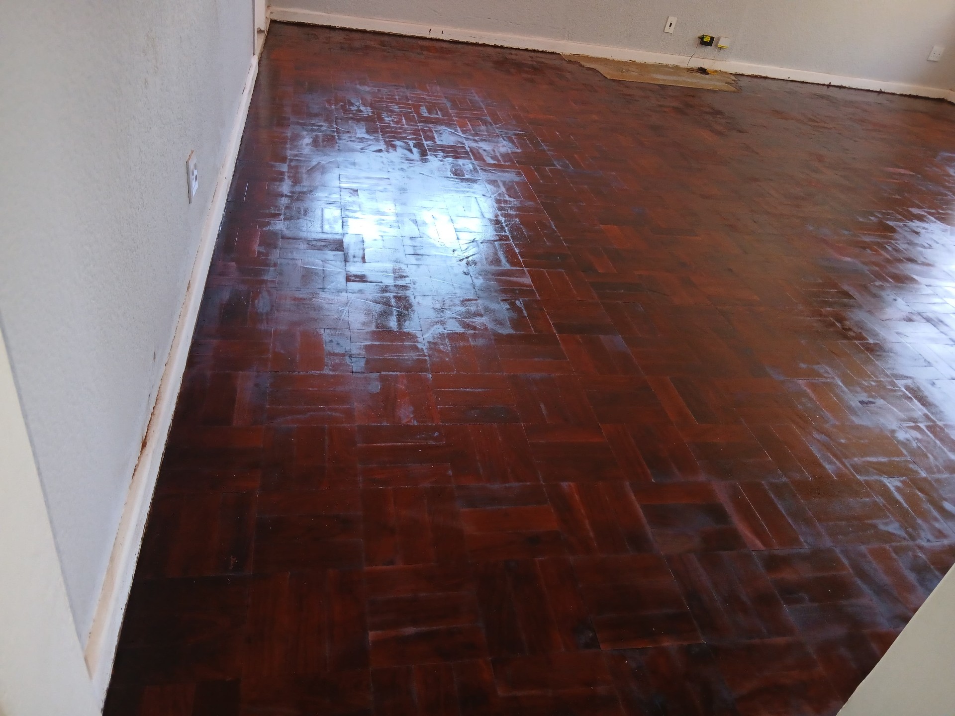 Parquet sealing