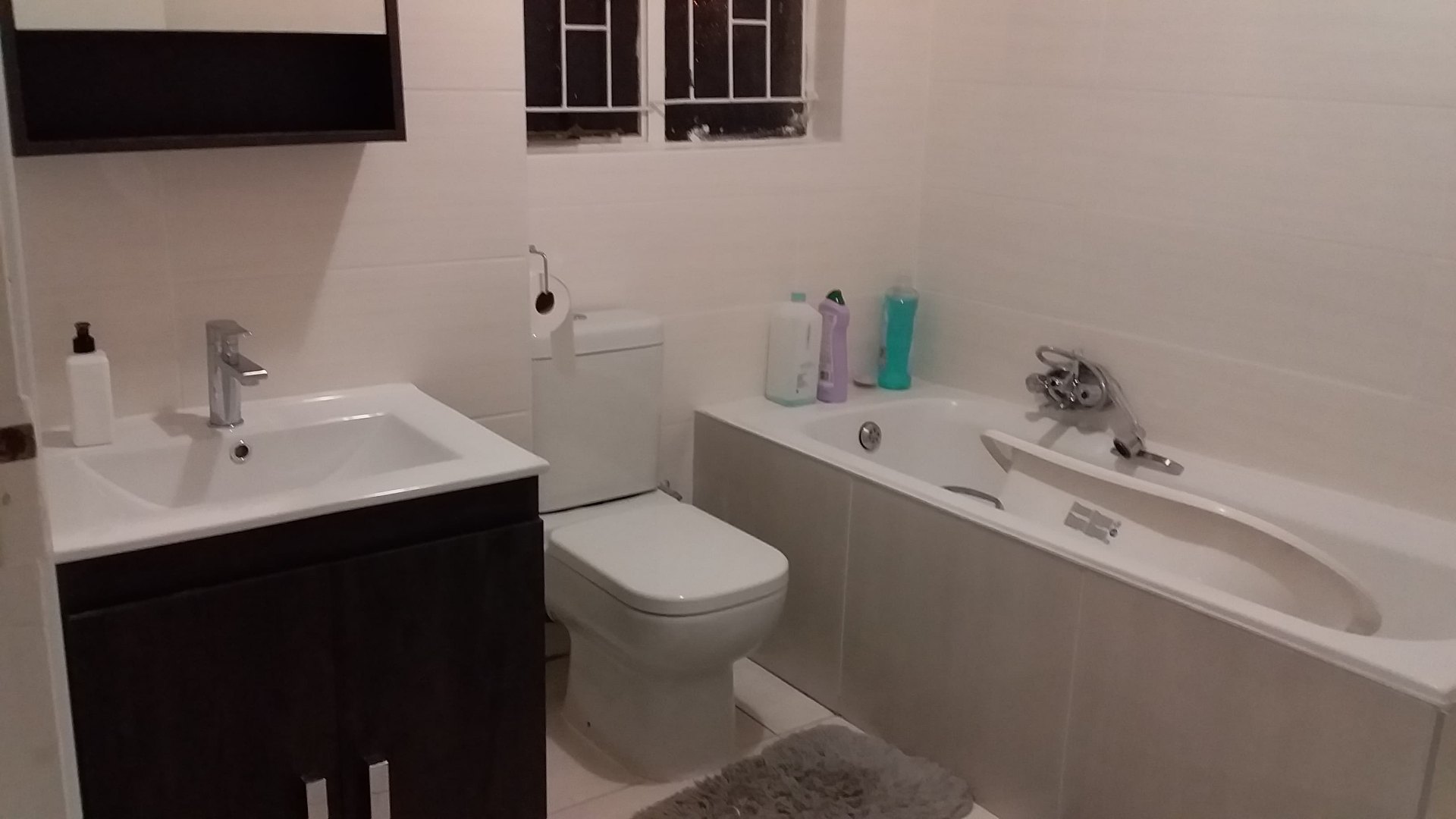 Modern bathroom
