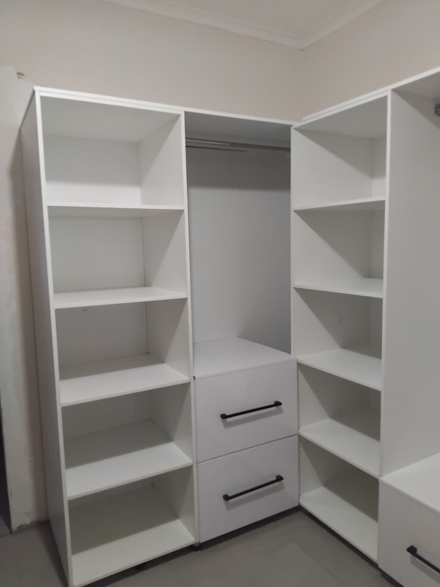 Wardrobe carcass